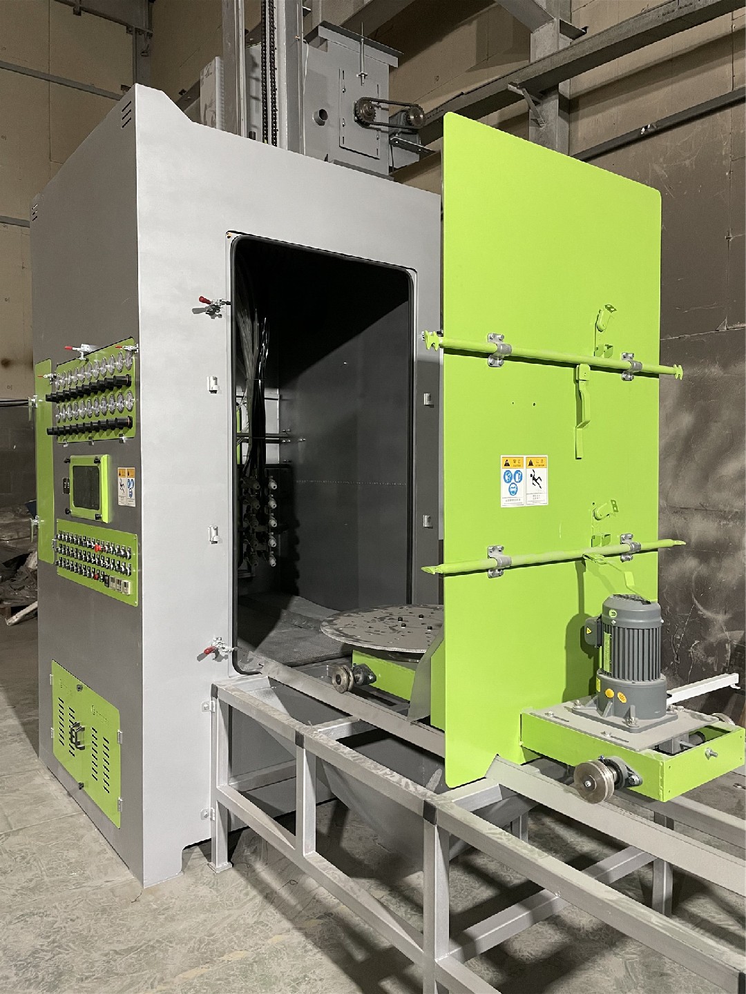 電動(dòng)轉(zhuǎn)臺(tái)自動(dòng)噴砂機(jī)，轉(zhuǎn)臺(tái)式自動(dòng)噴砂機(jī)